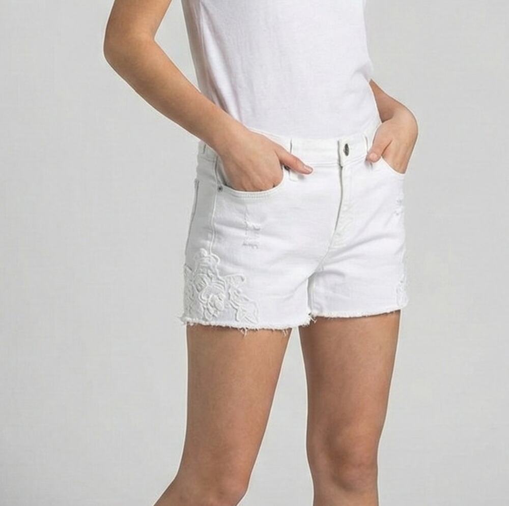 Mudd Shorts Juniors Size 7 Flex Stretch High Rise Shortie White Distressed